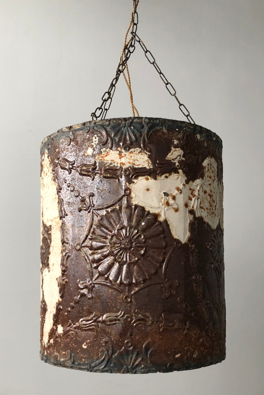 Lámpara de Chapa Repujada